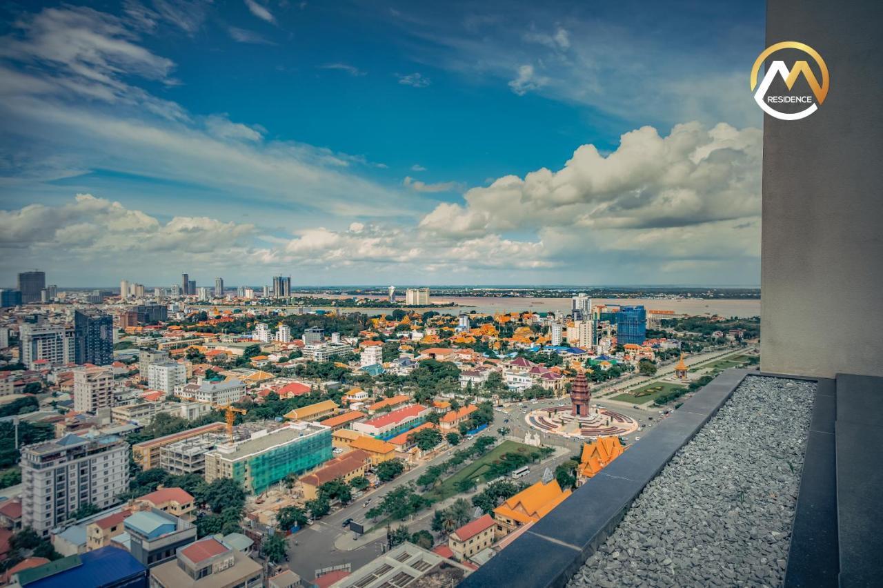 Infinity Pool Hotel Phnom Penh Down To 24 Usd In M Residence Dış mekan fotoğraf